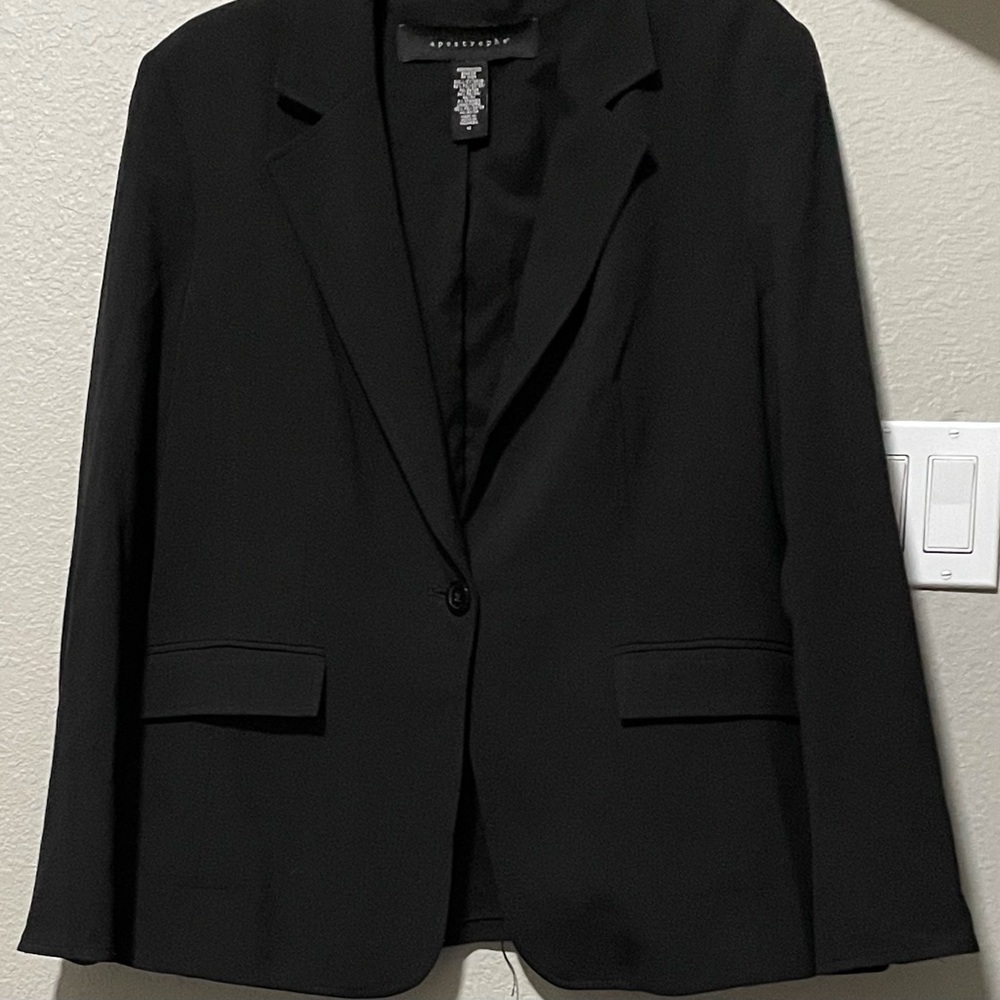 New without tags black blazer